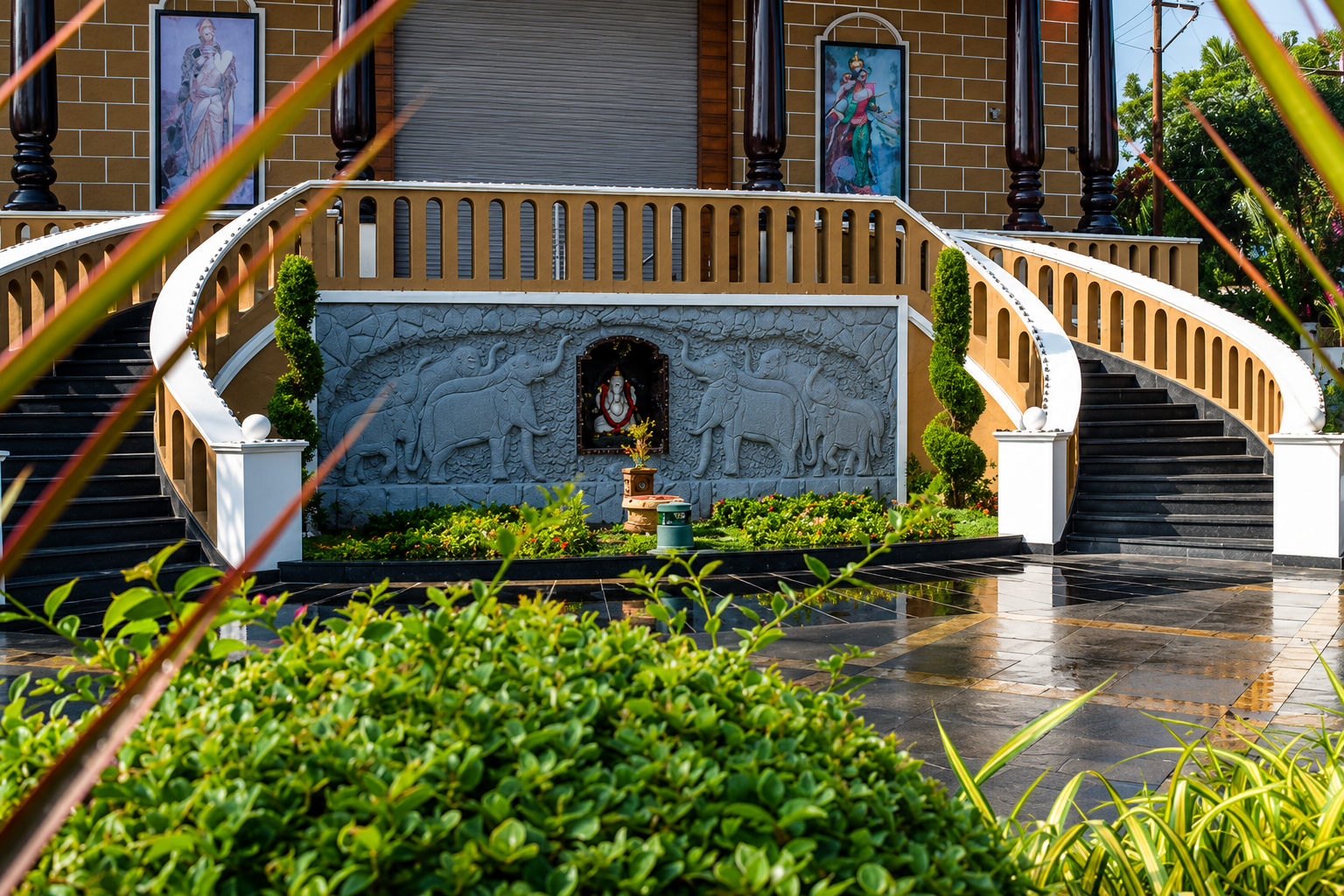 Welcoming Entrances