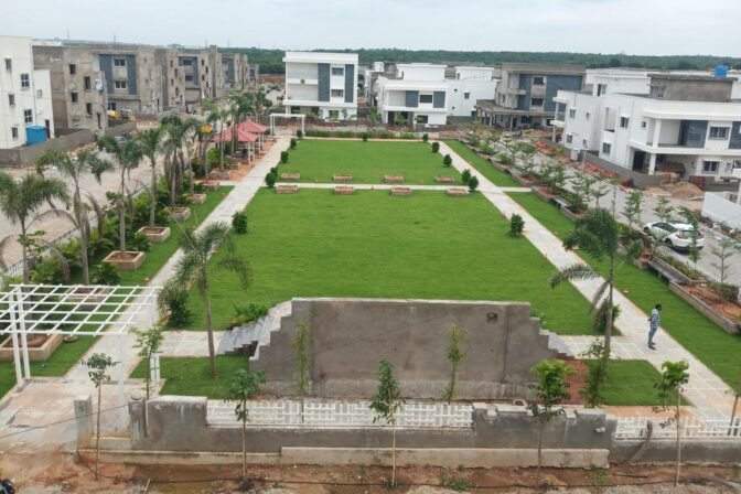 Golden Leaves – Villa Project